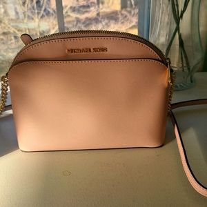 Michael kors jet set travel